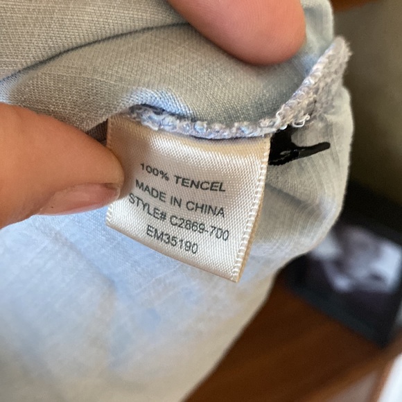 ANTHROPOLOGIE Cloth & Stone Button Down Top - Picture 4 of 5